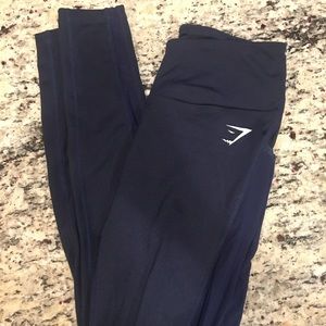 Gym shark leggings